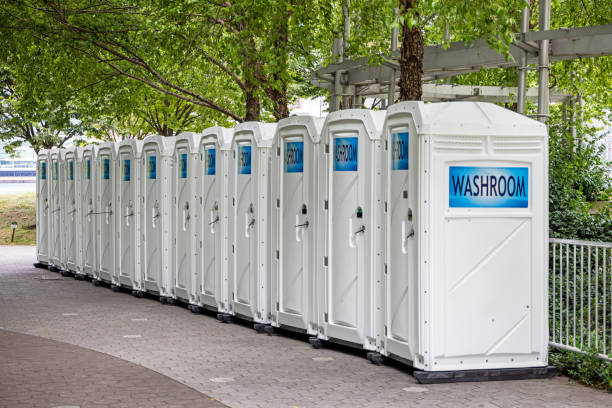 Best Portable restroom trailer rental  in Ocean Springs, MS